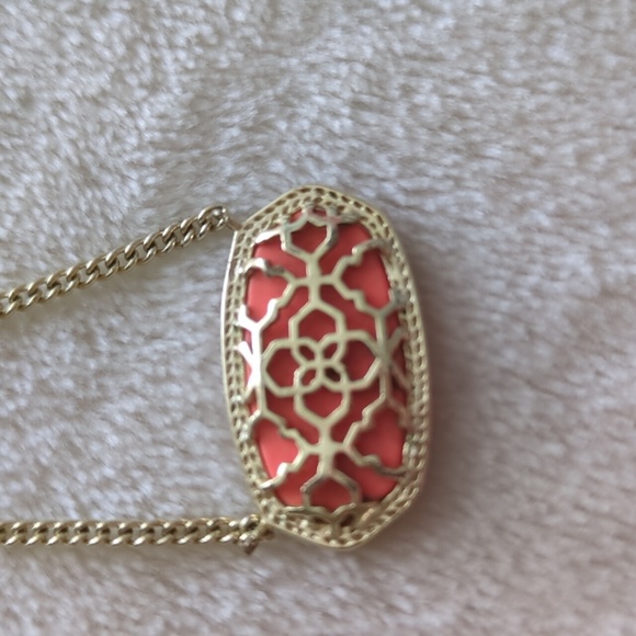 Kendra Scott Dylan Necklace in Coral Orange 🧡 - Picture 6 of 9